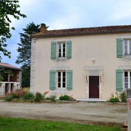Saint-adjutory, 4 Pieces, 6 Personnes - Fr-1-653-8 Holiday home *