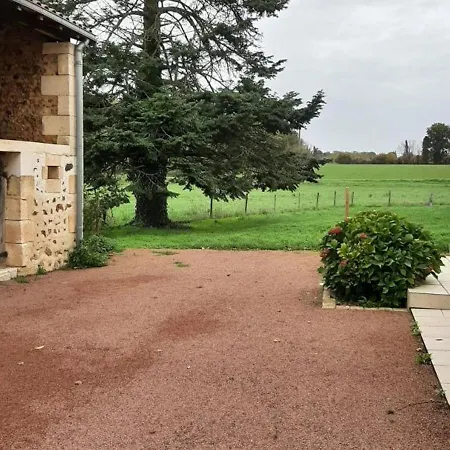 Holiday home Saint-adjutory, 4 Pieces, 6 Personnes - Fr-1-653-8 *